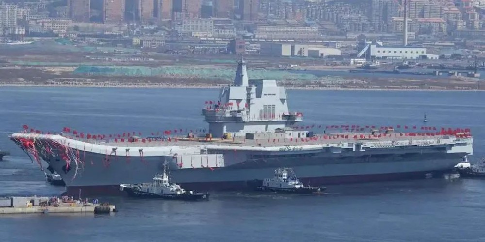 首艘国产航母山东舰离港 意味着什么？