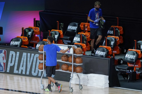 抗议美国黑人被枪击事件 湖人雄鹿等NBA球队宣布罢赛