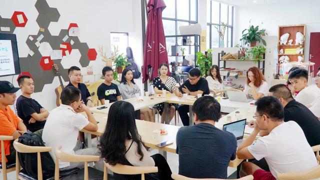 如何面对海南自贸港政策？来听听三亚互联网信息产业园的回答！